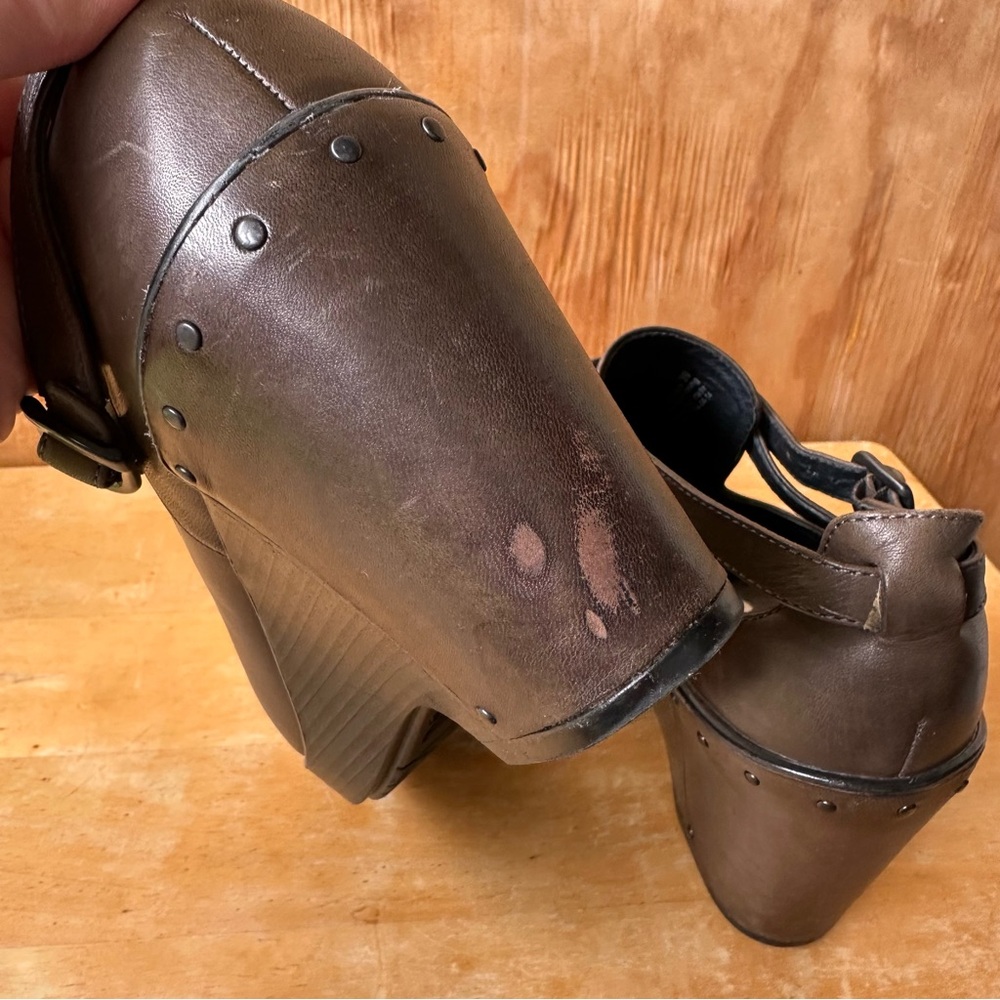 Dansko Franka Heeled Wedge Gray Leather Strappy Ankle Bootie - Picture 7 of 10